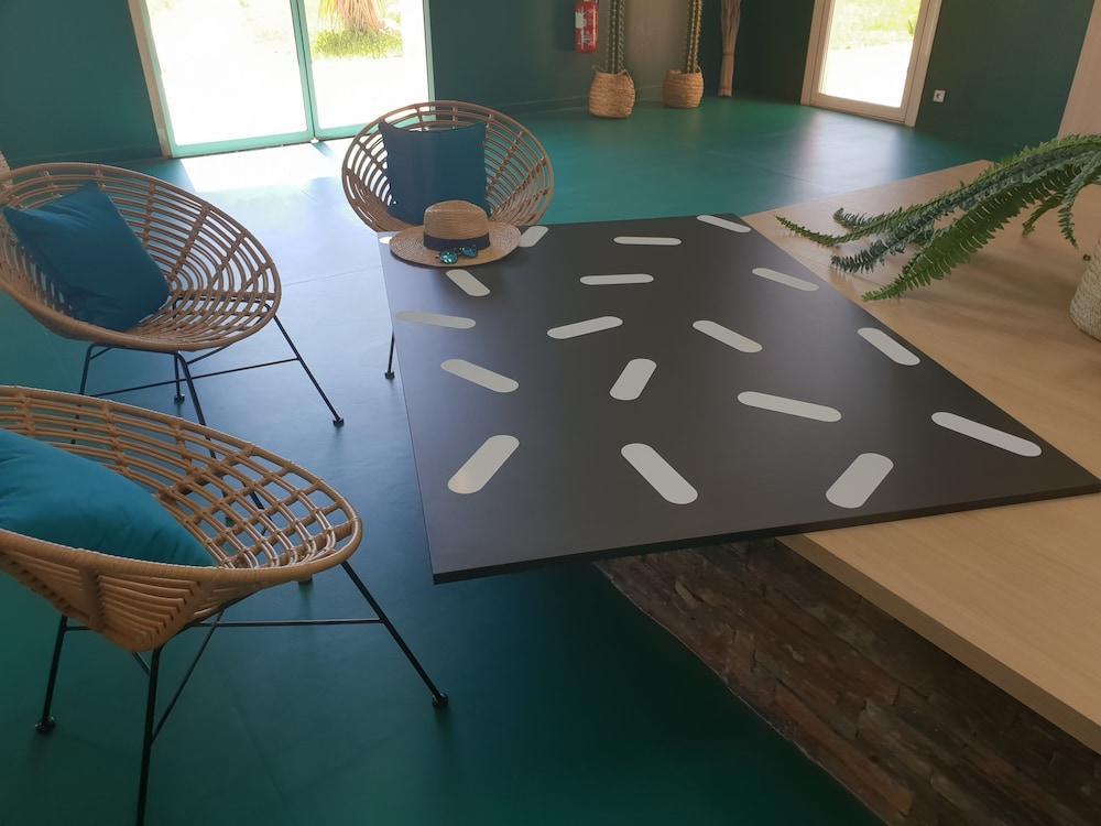 מלון Mirabeau Ibis Styles Marseille Plan De Campagne מראה חיצוני תמונה
